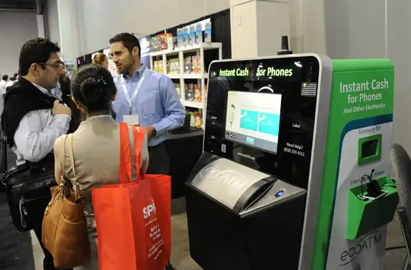 ТОП-5 самых необычных вещей, которые продают через автоматы