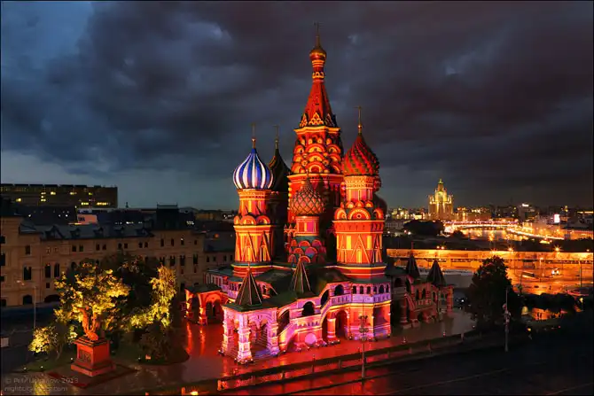 Виды со Спасской башни Московского Кремля