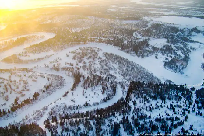 Как дети из Тундры в школу на вертолете летают...