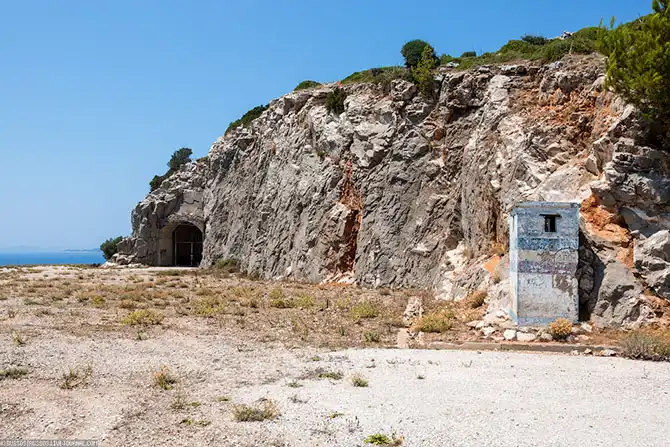 Заброшенная подземная военная база в Хорватии