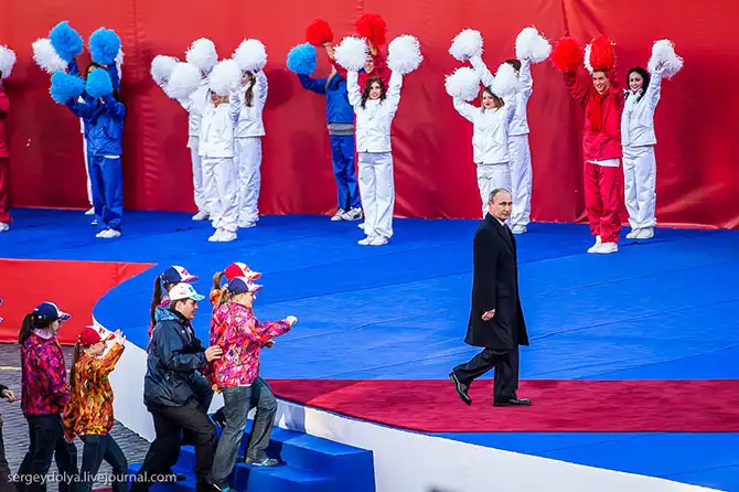 Путь Олимпийского огня из Греции в Москву
