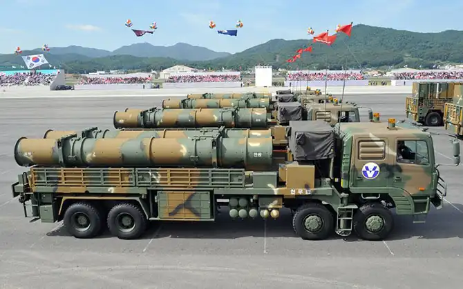 Самый большой южнокорейский парад за последние 10 лет