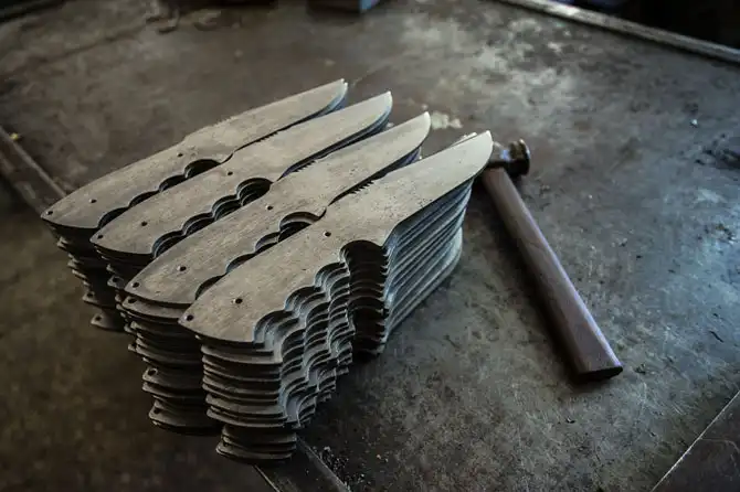 Как делают оружие в дагестанских мастерских