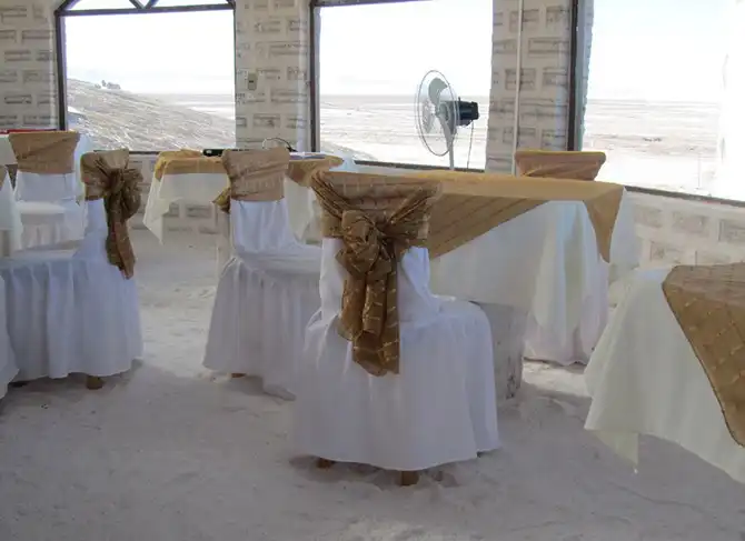 Путешествие по крупнейшей соляной пустыне мира