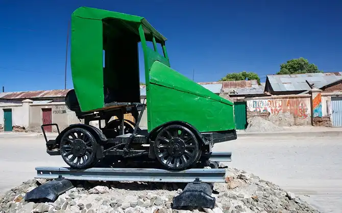 Путешествие по крупнейшей соляной пустыне мира