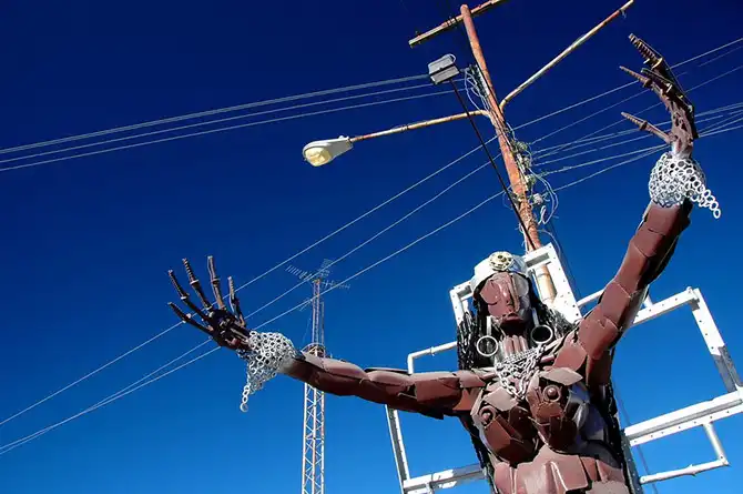 Путешествие по крупнейшей соляной пустыне мира