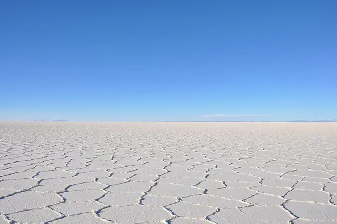 Путешествие по крупнейшей соляной пустыне мира