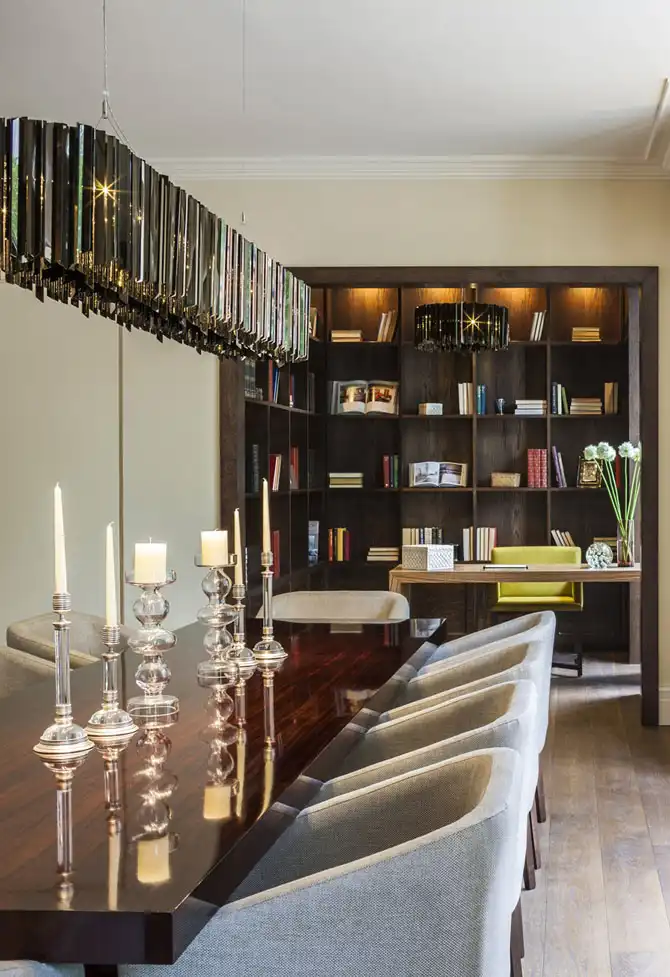 Пятиэтажный особняк в викторианском стиле