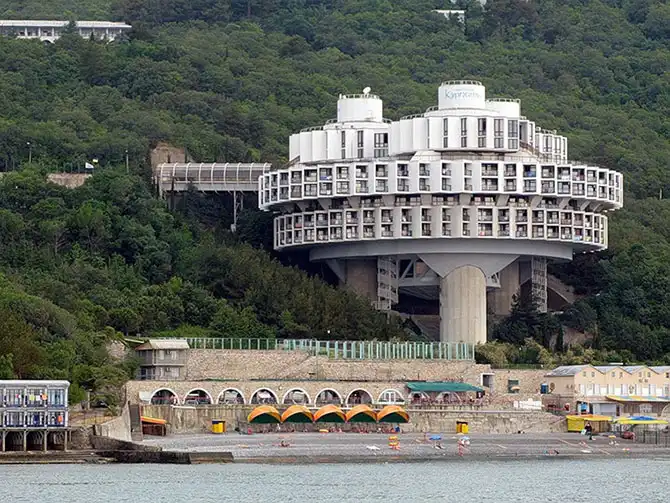 Фантастические сооружения советской архитектуры