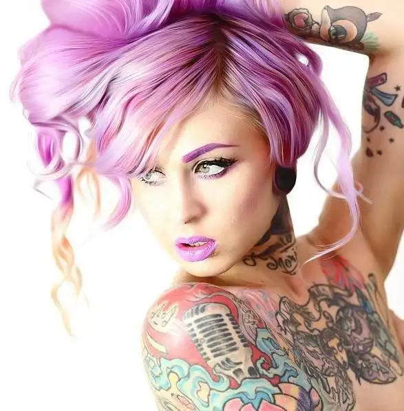 С цветными волосами