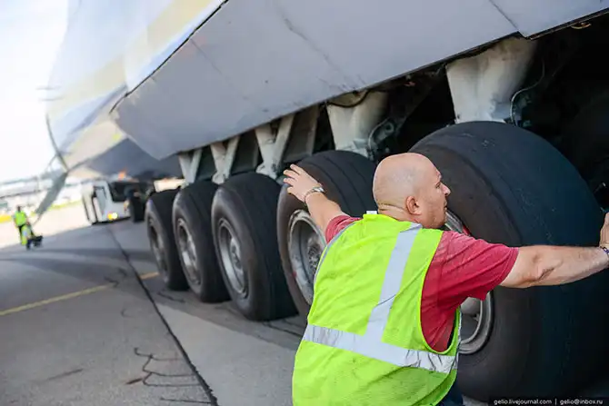 Ан-225 «Мрия» - самый большой самолет в мире