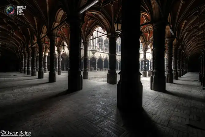 Заброшенные здания в объективе Оскара Бейнса