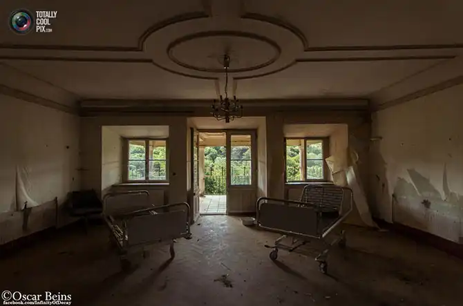 Заброшенные здания в объективе Оскара Бейнса