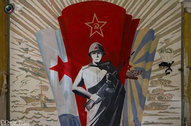 Заброшенные здания в объективе Оскара Бейнса