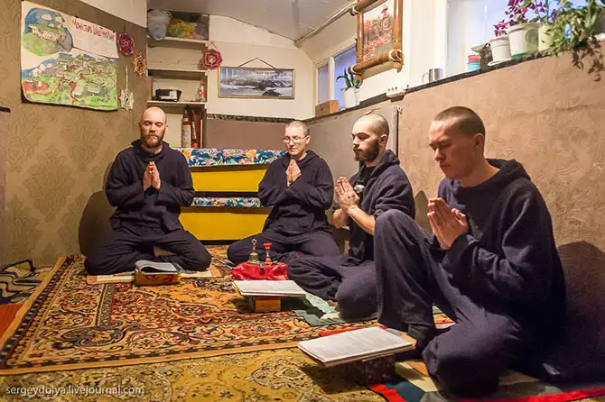 Быт буддийского монастыря на Урале