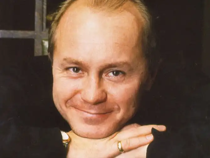 Знаменитые люди, которые ушли из жизни в 2013 году