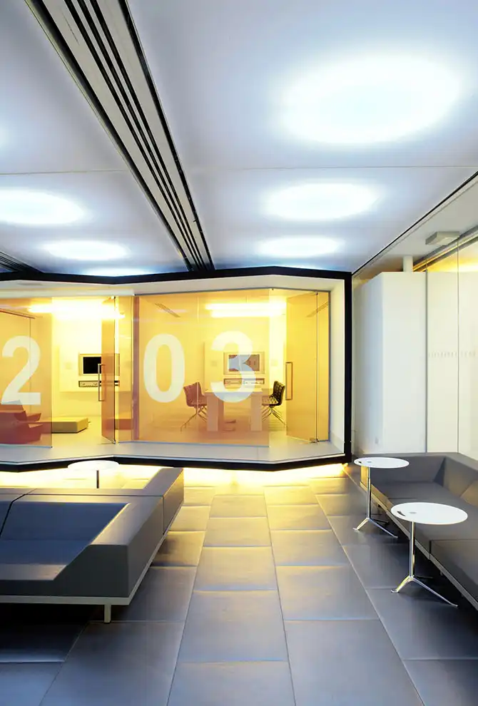 Штаб-квартира Red Bull в Лондоне