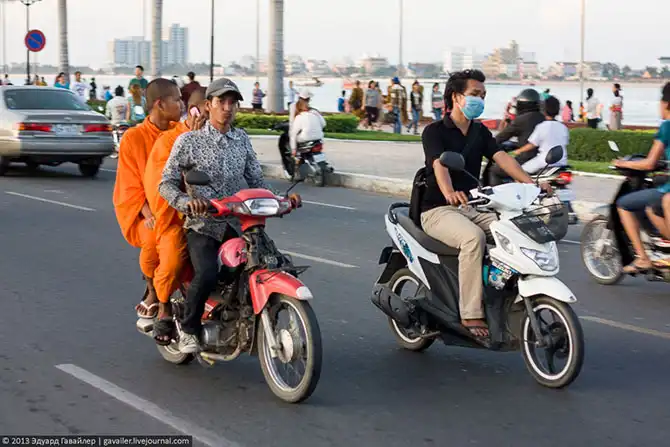 Камбоджа. По улицам Пномпеня