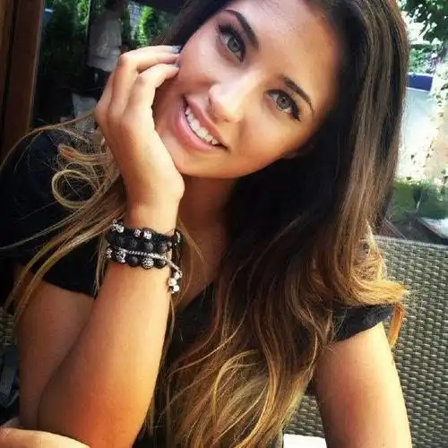 Девушки с красивыми глазами