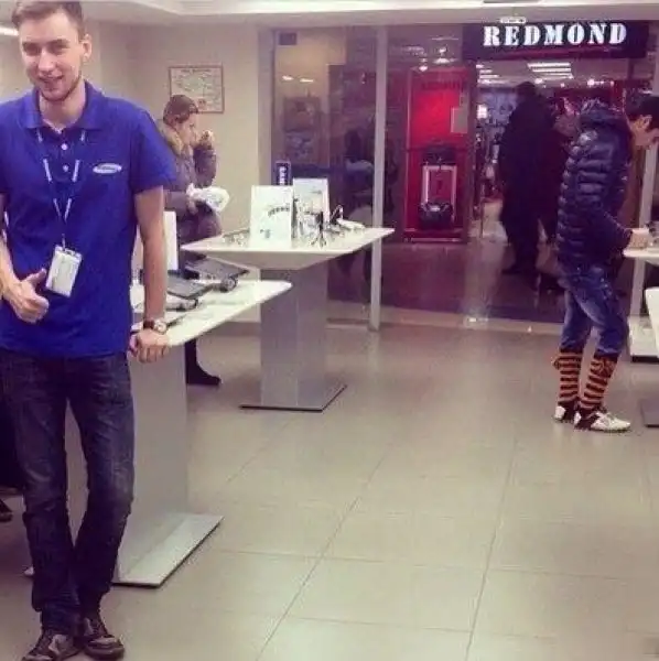 Горячие кавказские парни начали носить полосатые гетры