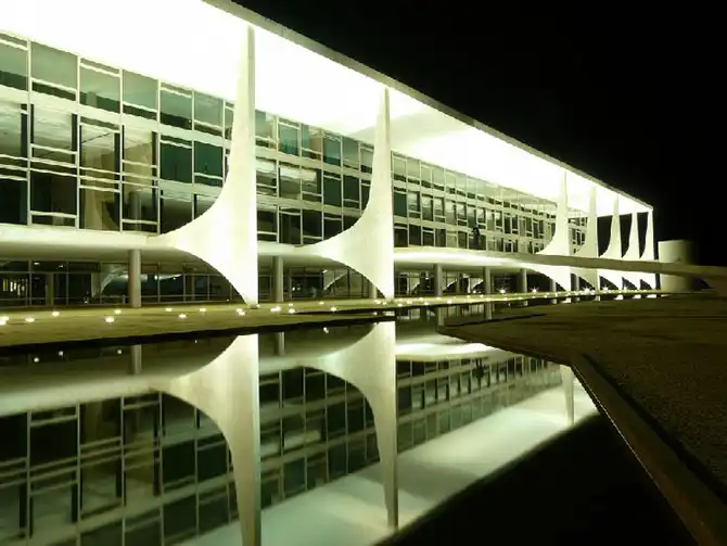 28 резиденций глав Первого и Второго мира