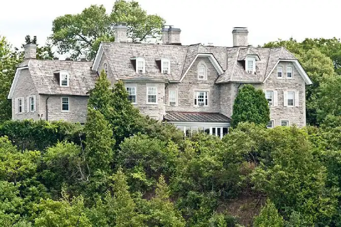 28 резиденций глав Первого и Второго мира