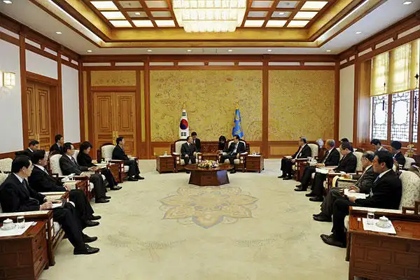 28 резиденций глав Первого и Второго мира