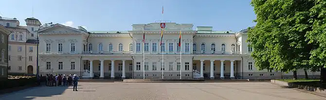 28 резиденций глав Первого и Второго мира