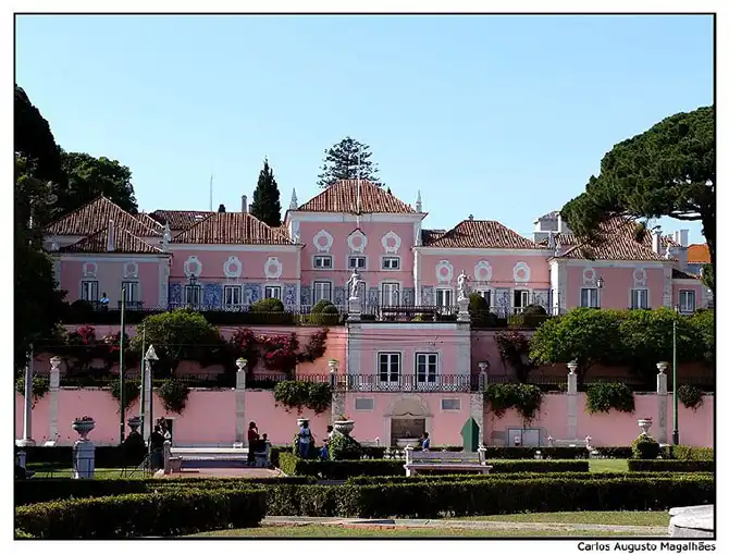 28 резиденций глав Первого и Второго мира