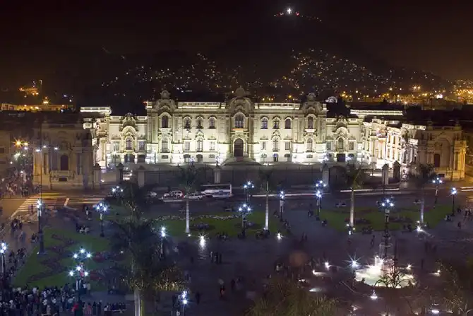 28 резиденций глав Первого и Второго мира