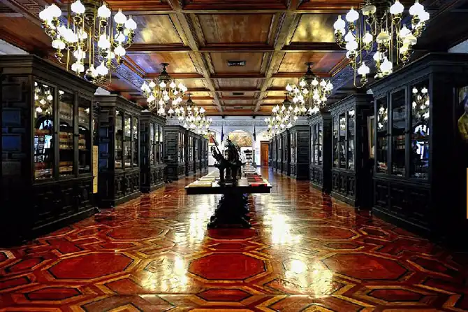 28 резиденций глав Первого и Второго мира