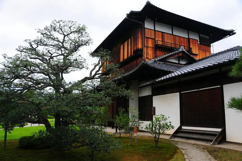 Сады замка Нидзё (19 фотографий)