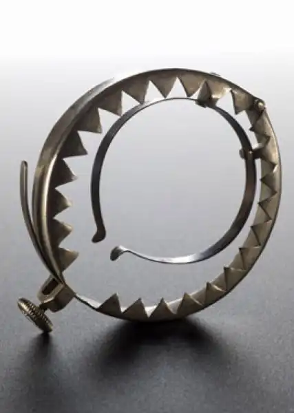 Самые изощренные устройства для борьбы с мужской мастурбацией