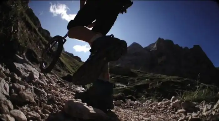 По горам на одноколесном велосипеде