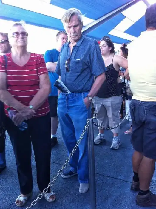 Люди со странностями