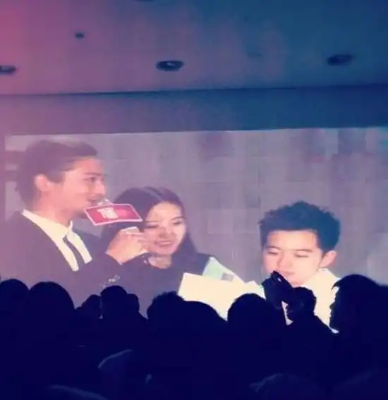 "Серые" будни китайских мажорчиков