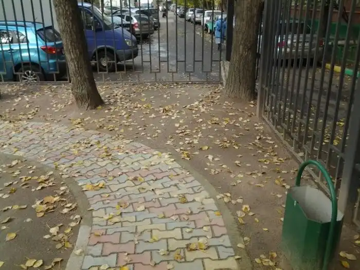 Детская площадка научит детей "неотъемлемой части" русского языка