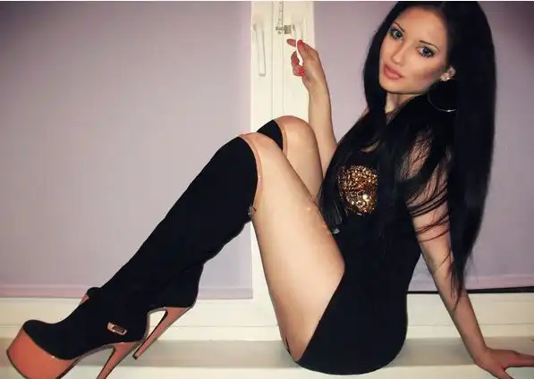 Нет на свете краше девушки Наташи