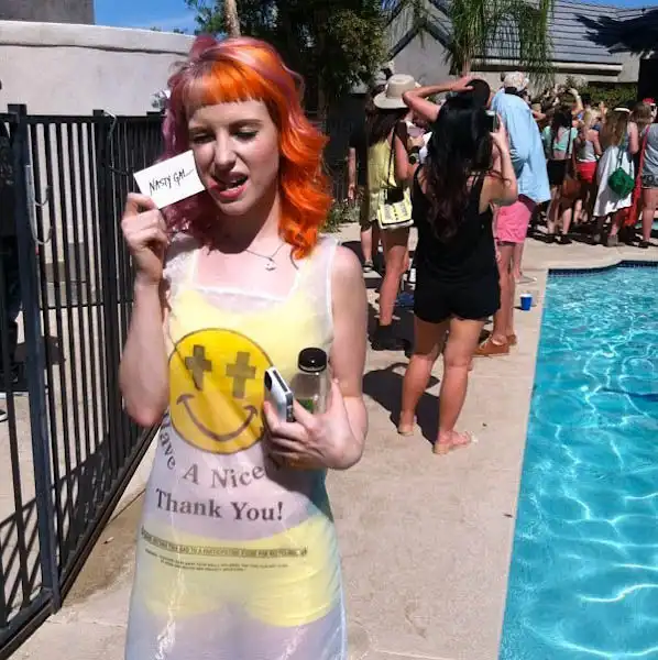 Горячие хиппи девушки с фестиваля Coachella 2013