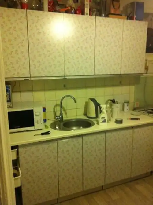 Креативный способ "рестайллинга" старого кухонного гарнитура