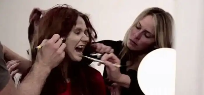 Перевоплощение в зомби