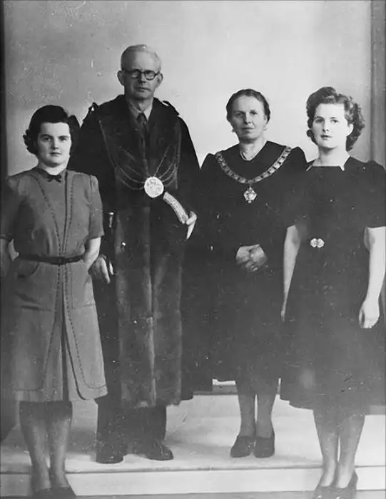 Маргарет Тэтчер – "Железная леди" жизнь в фотографиях