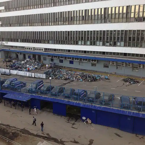 Как сотрудники Почты России сушили посылки после пожара