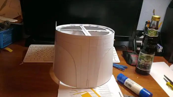 Шлем наемника Боба Фетта из "Звёздных войн"