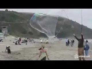 Огромные мыльные пузыри