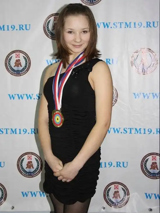 В каком виде спорта эта девушка выиграла Первенство Европы?