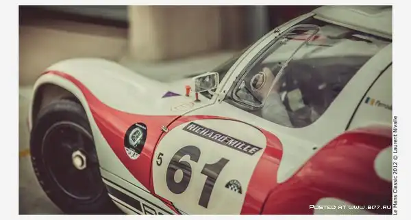 "Ле-Ман" на ретро автомобилях.