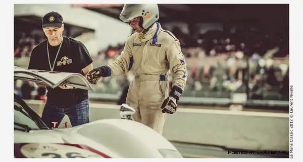 "Ле-Ман" на ретро автомобилях.