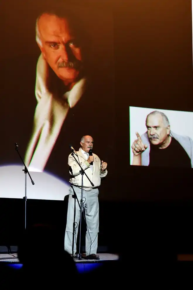 Халк Хоган и другие известные усачи