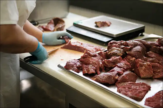 Как готовят самолетную еду